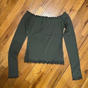 Hollister off the shoulder shirt